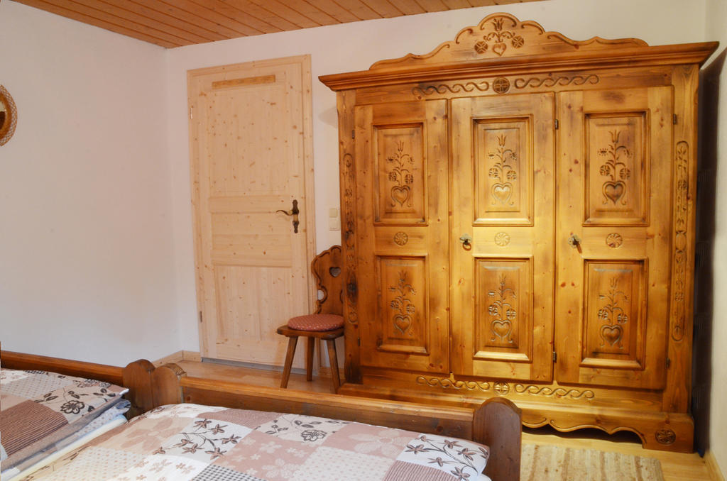 Suite Sinja Erlebnisferienwohnung Hausham Pokoj fotografie